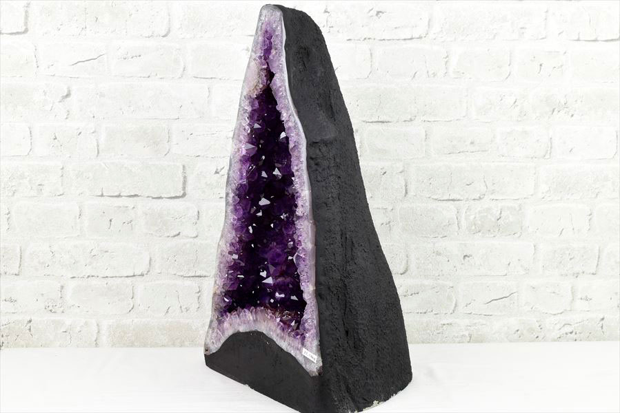 アメジストドーム　カペーラ　晶洞　紫水晶　アメシスト　amethyst geode　インテリア　置物　天然石　パワーストーン