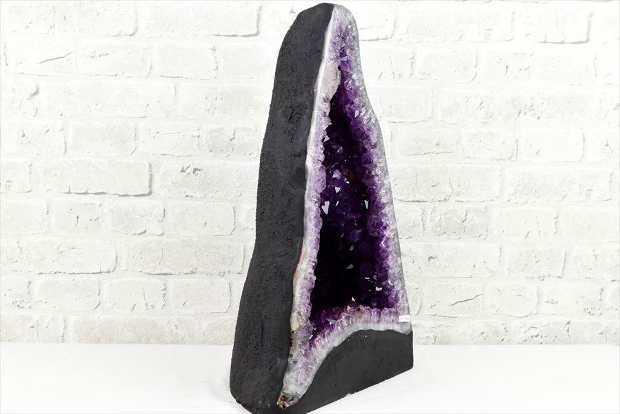 アメジストドーム　カペーラ　晶洞　紫水晶　アメシスト　amethyst geode　インテリア　置物　天然石　パワーストーン