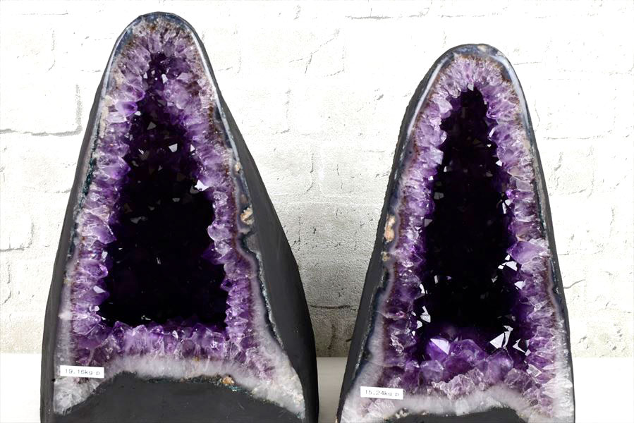 アメジストドーム　カペーラ　晶洞　紫水晶　アメシスト　amethyst geode　インテリア　置物　天然石　パワーストーン