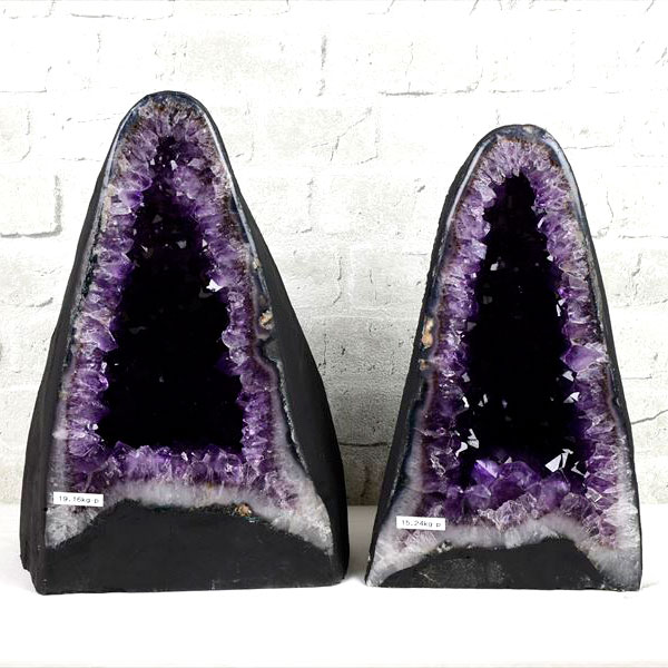 アメジストドーム　カペーラ　晶洞　紫水晶　アメシスト　amethyst geode　インテリア　置物　天然石　パワーストーン