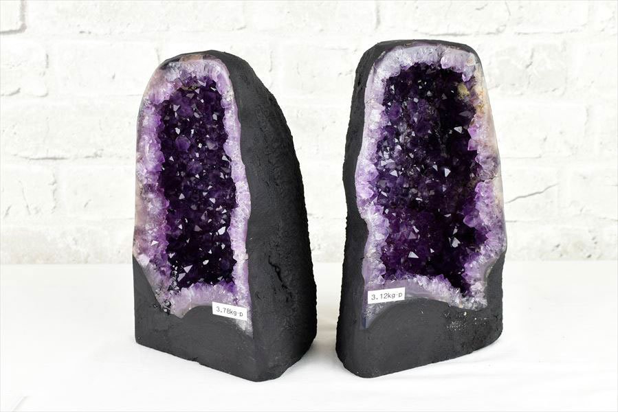 アメジストドーム　カペーラ　晶洞　紫水晶　アメシスト　amethyst geode　インテリア　置物　天然石　パワーストーン