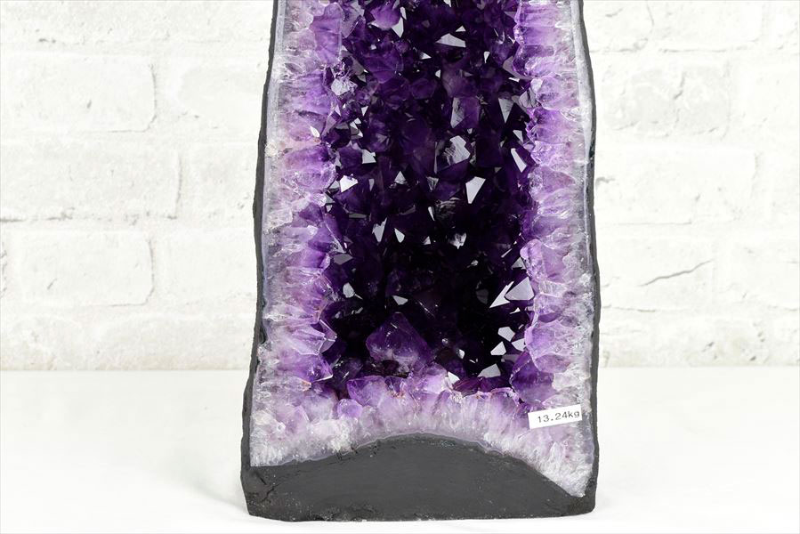 アメジストドーム　カペーラ　晶洞　紫水晶　アメシスト　amethyst geode　インテリア　置物　天然石　パワーストーン