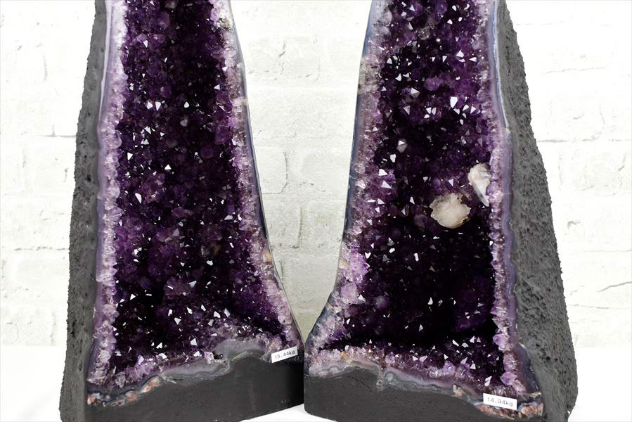 アメジストドーム　カペーラ　晶洞　紫水晶　アメシスト　amethyst geode　インテリア　置物　天然石　パワーストーン