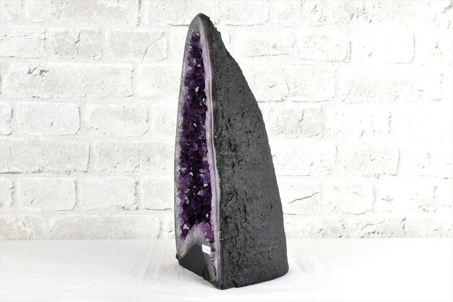 アメジストドーム　カペーラ　晶洞　紫水晶　アメシスト　amethyst geode　インテリア　置物　天然石　パワーストーン