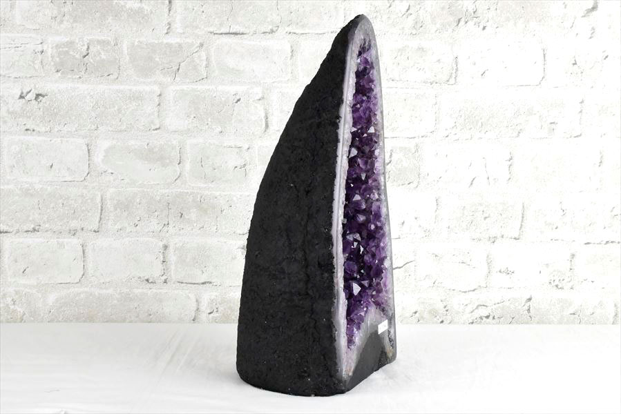 アメジストドーム　カペーラ　晶洞　紫水晶　アメシスト　amethyst geode　インテリア　置物　天然石　パワーストーン