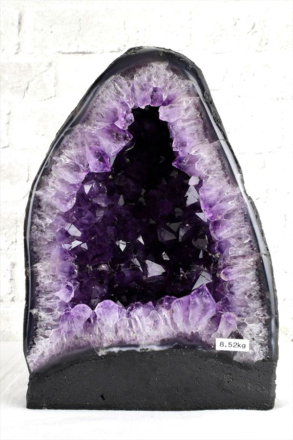 アメジストドーム　カペーラ　晶洞　紫水晶　アメシスト　amethyst geode　インテリア　置物　天然石　パワーストーン