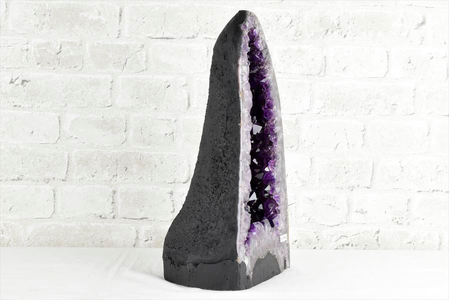 アメジストドーム　カペーラ　晶洞　紫水晶　アメシスト　amethyst geode　インテリア　置物　天然石　パワーストーン