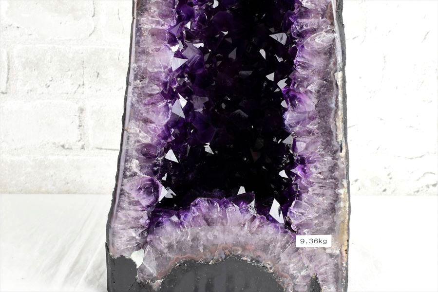 アメジストドーム　カペーラ　晶洞　紫水晶　アメシスト　amethyst geode　インテリア　置物　天然石　パワーストーン