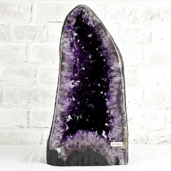 アメジストドーム　カペーラ　晶洞　紫水晶　アメシスト　amethyst geode　インテリア　置物　天然石　パワーストーン