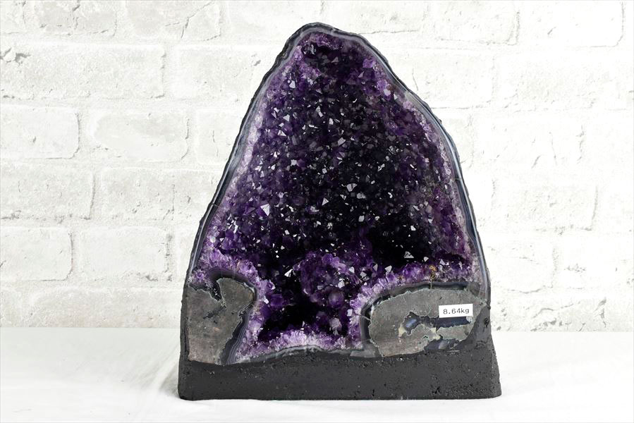 アメジストドーム　カペーラ　晶洞　紫水晶　アメシスト　amethyst geode　インテリア　置物　天然石　パワーストーン