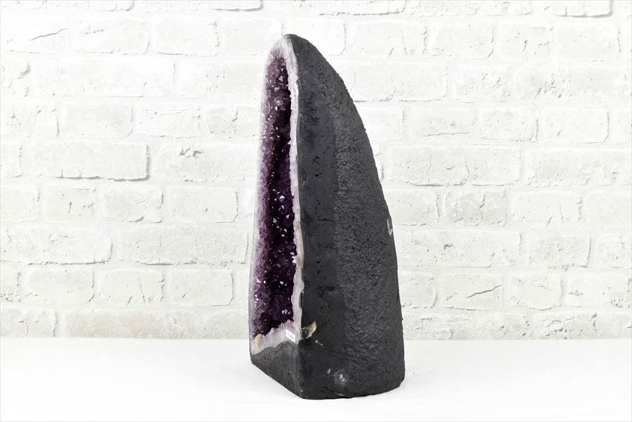 アメジストドーム　カペーラ　晶洞　紫水晶　アメシスト　amethyst geode　インテリア　置物　天然石　パワーストーン