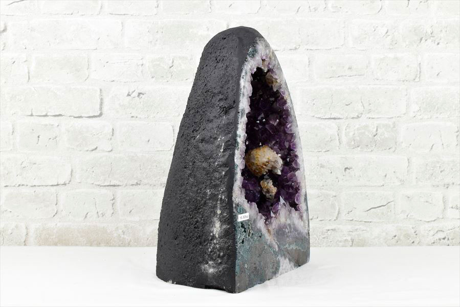 アメジストドーム　カペーラ　晶洞　紫水晶　アメシスト　amethyst geode　インテリア　置物　天然石　パワーストーン