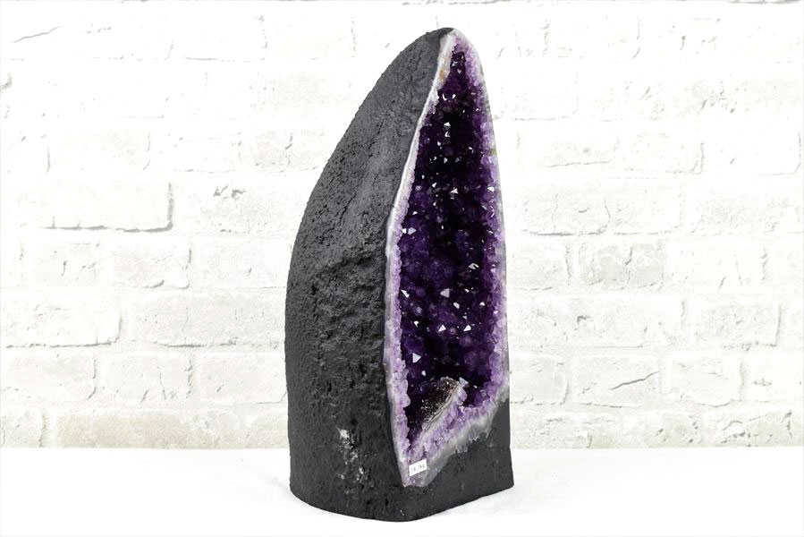 アメジストドーム　カペーラ　晶洞　紫水晶　アメシスト　amethyst geode　インテリア　置物　天然石　パワーストーン