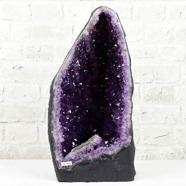 アメジストドーム　カペーラ　晶洞　紫水晶　アメシスト　amethyst geode　インテリア　置物　天然石　パワーストーン