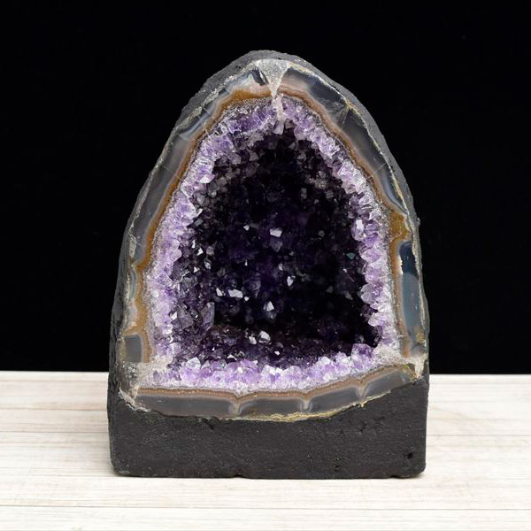 ウルグアイ産　アメジストドーム　ミニドーム　カペーラ　晶洞　紫水晶　アメシスト　amethyst geode　インテリア　置物　天然石　パワーストーン