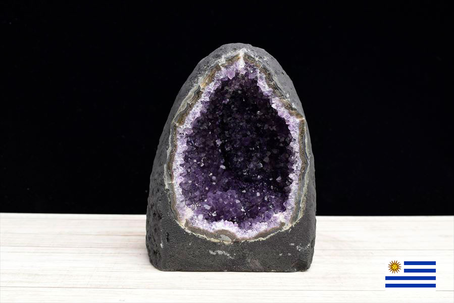 アメジストドーム　カペーラ　晶洞　紫水晶　アメシスト　amethyst geode　インテリア　置物　天然石　パワーストーン