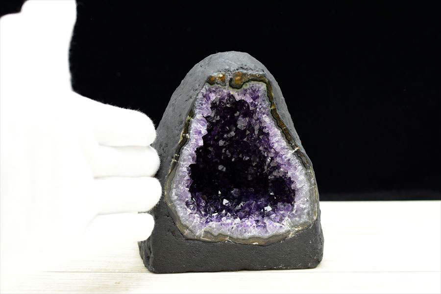 アメジストドーム　カペーラ　晶洞　紫水晶　アメシスト　amethyst geode　インテリア　置物　天然石　パワーストーン