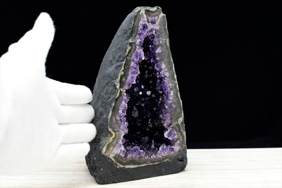 アメジストドーム　カペーラ　晶洞　紫水晶　アメシスト　amethyst geode　インテリア　置物　天然石　パワーストーン