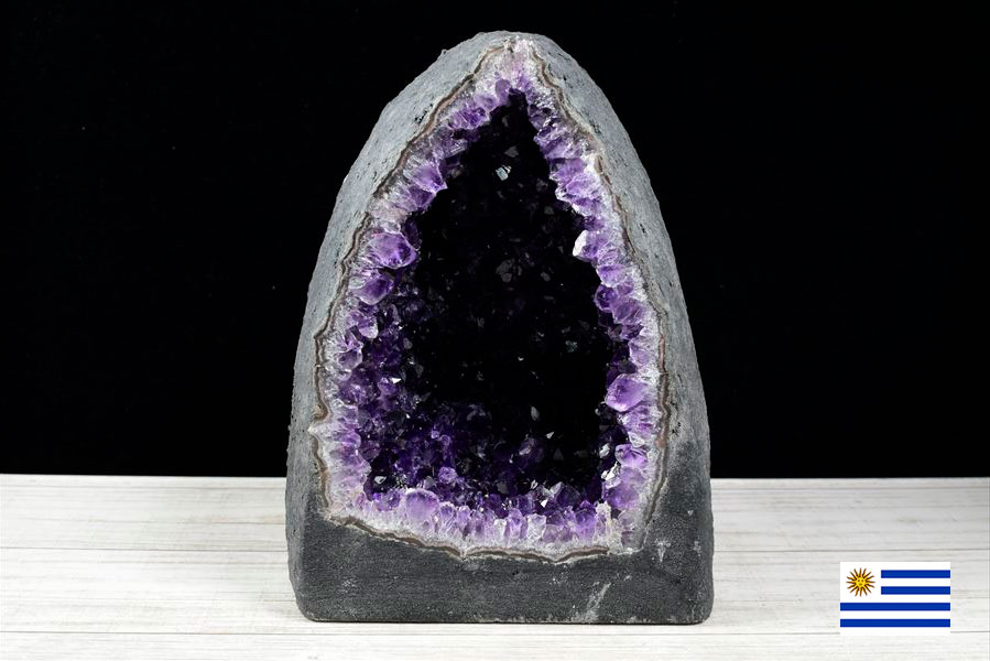 アメジストドーム　カペーラ　晶洞　紫水晶　アメシスト　amethyst geode　インテリア　置物　天然石　パワーストーン