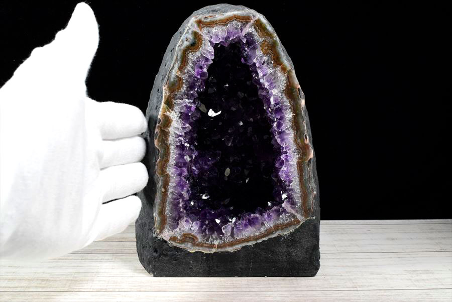 アメジストドーム　カペーラ　晶洞　紫水晶　アメシスト　amethyst geode　インテリア　置物　天然石　パワーストーン