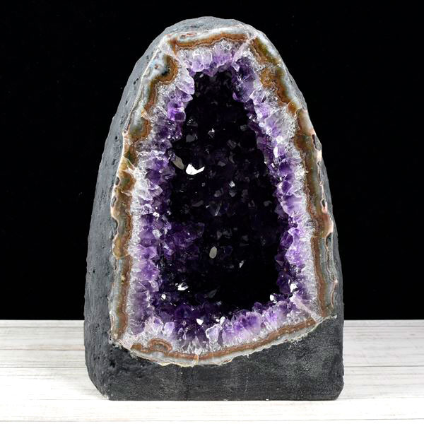 アメジストドーム　カペーラ　晶洞　紫水晶　アメシスト　amethyst geode　インテリア　置物　天然石　パワーストーン