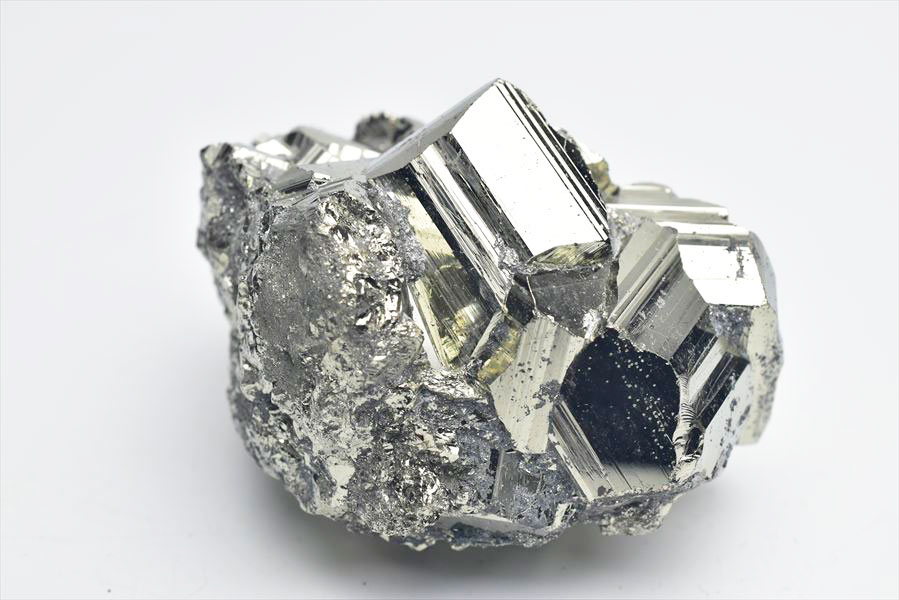 ペルー産　ワンサラ　パイライト　原石　クラスター　黄鉄鉱　Huanzala Huallanca Pyrite　天然石　パワーストーン