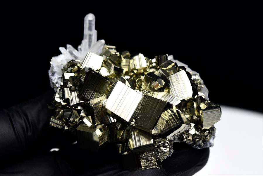 ペルー産　ワンサラ　パイライト　水晶共生　原石　クラスター　黄鉄鉱　標本　Huanzala Huallanca Pyrite　天然石　パワーストーン