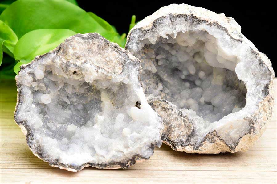 メキシコ・チワワ州　トランカスジオード　Trancas geode　割れてるジオード　チワワジオード　水晶ジオード　浄化　原石　天然石　パワーストーン