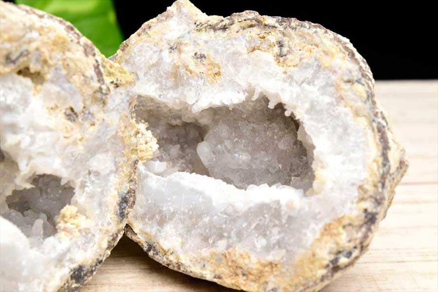 メキシコ・チワワ州　トランカスジオード　Trancas geode　割れてるジオード　チワワジオード　水晶ジオード　浄化　原石　天然石　パワーストーン