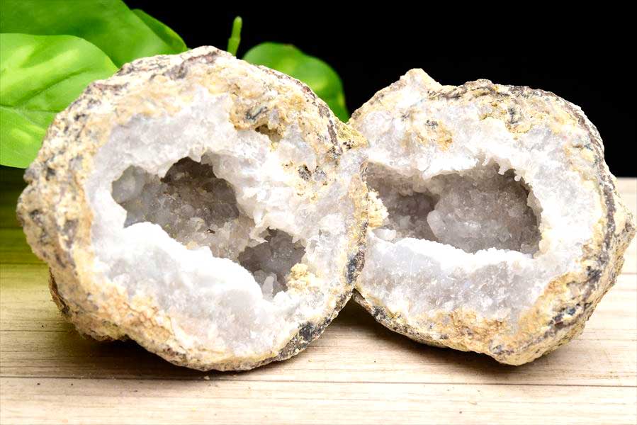 メキシコ・チワワ州　トランカスジオード　Trancas geode　割れてるジオード　チワワジオード　水晶ジオード　浄化　原石　天然石　パワーストーン