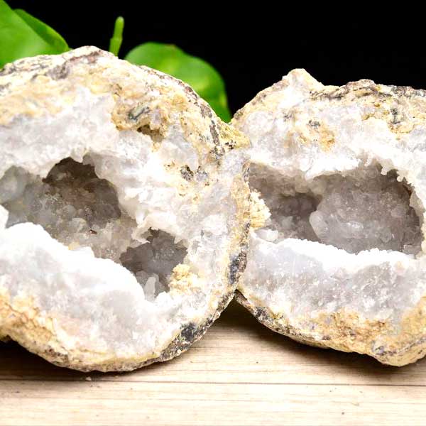 メキシコ・チワワ州　トランカスジオード　Trancas geode　割れてるジオード　チワワジオード　水晶ジオード　浄化　原石　天然石　パワーストーン