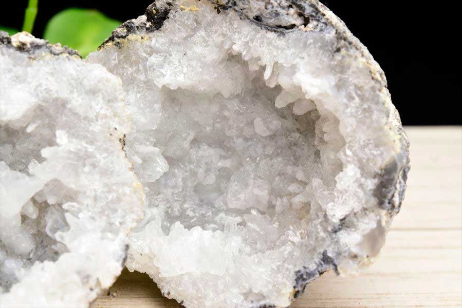 メキシコ・チワワ州　トランカスジオード　Trancas geode　割れてるジオード　チワワジオード　水晶ジオード　浄化　原石　天然石　パワーストーン