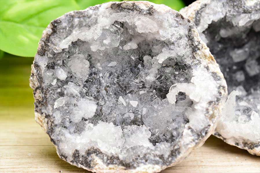 メキシコ・チワワ州　トランカスジオード　Trancas geode　割れてるジオード　チワワジオード　水晶ジオード　浄化　原石　天然石　パワーストーン