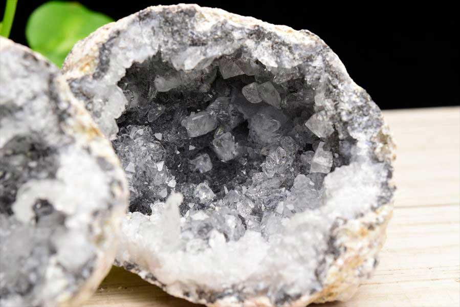 メキシコ・チワワ州　トランカスジオード　Trancas geode　割れてるジオード　チワワジオード　水晶ジオード　浄化　原石　天然石　パワーストーン