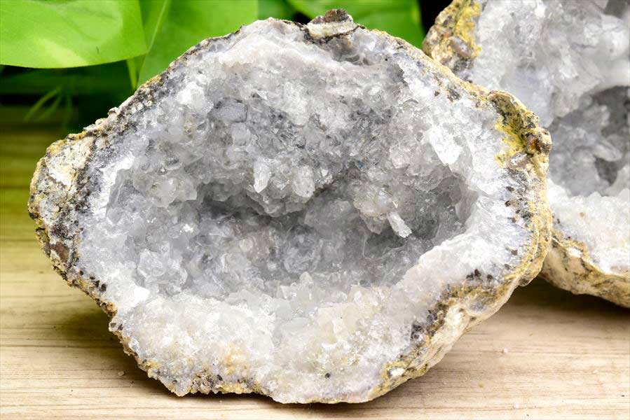 メキシコ・チワワ州　トランカスジオード　Trancas geode　割れてるジオード　チワワジオード　水晶ジオード　浄化　原石　天然石　パワーストーン