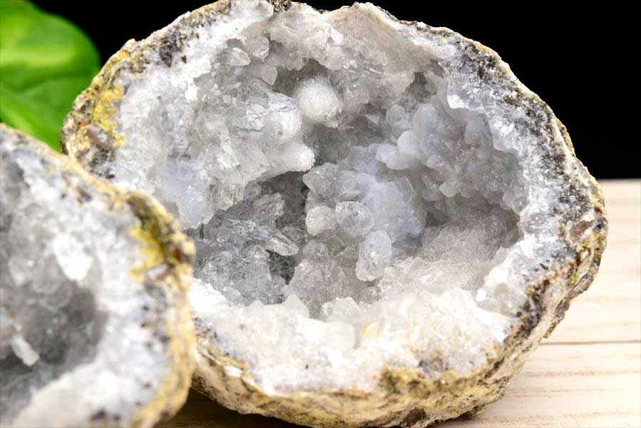 メキシコ・チワワ州　トランカスジオード　Trancas geode　割れてるジオード　チワワジオード　水晶ジオード　浄化　原石　天然石　パワーストーン