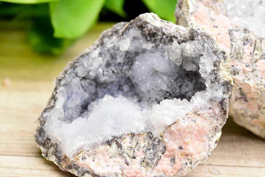 メキシコ・チワワ州　トランカスジオード　Trancas geode　割れてるジオード　チワワジオード　水晶ジオード　浄化　原石　天然石　パワーストーン