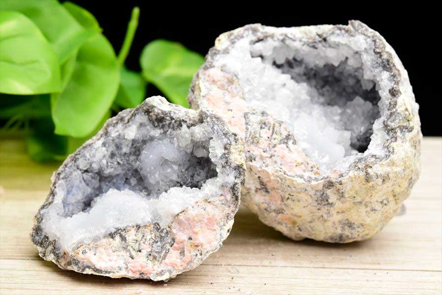 メキシコ・チワワ州　トランカスジオード　Trancas geode　割れてるジオード　チワワジオード　水晶ジオード　浄化　原石　天然石　パワーストーン