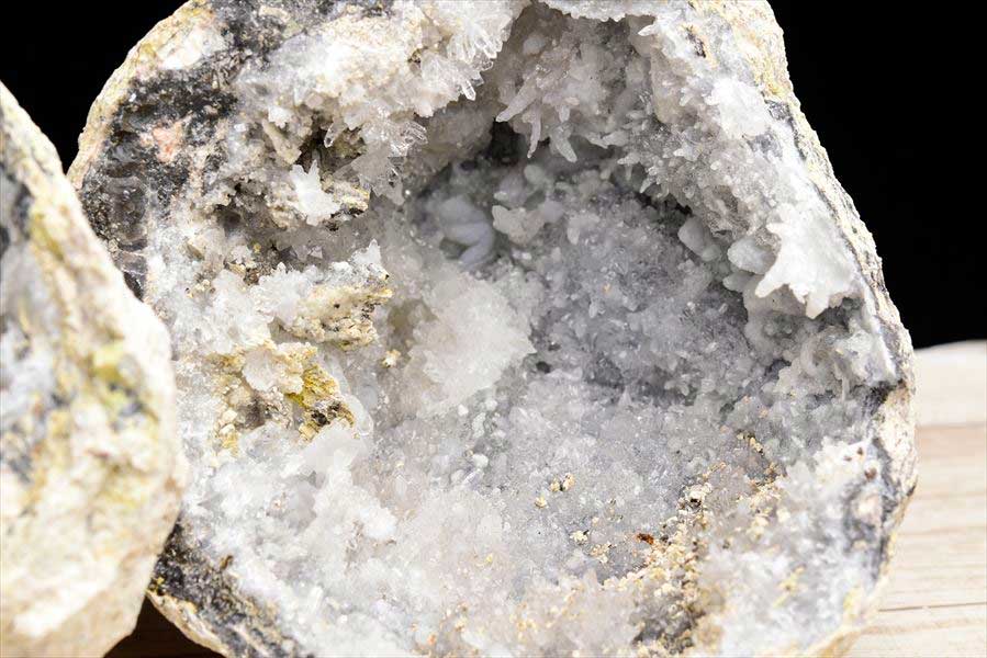 メキシコ・チワワ州　トランカスジオード　Trancas geode　割れてるジオード　チワワジオード　水晶ジオード　浄化　原石　天然石　パワーストーン