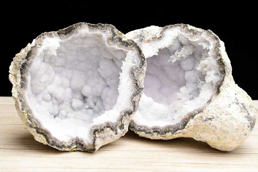 メキシコ・チワワ州　トランカスジオード　Trancas geode　割れてるジオード　チワワジオード　水晶ジオード　浄化　原石　天然石　パワーストーン