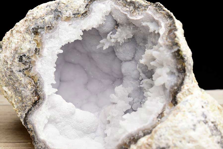 メキシコ・チワワ州　トランカスジオード　Trancas geode　割れてるジオード　チワワジオード　水晶ジオード　浄化　原石　天然石　パワーストーン