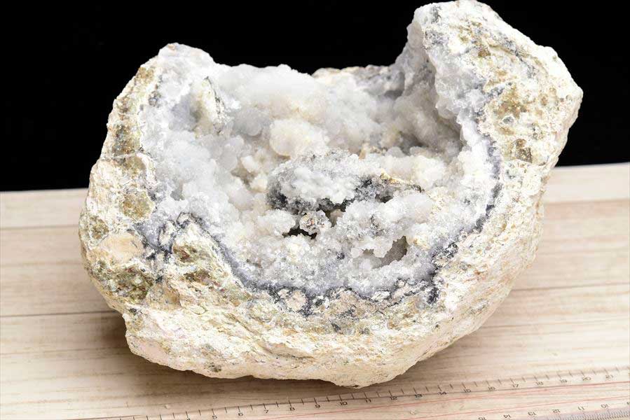 メキシコ・チワワ州　トランカスジオード　Trancas geode　割れてるジオード　チワワジオード　水晶ジオード　浄化　原石　天然石　パワーストーン