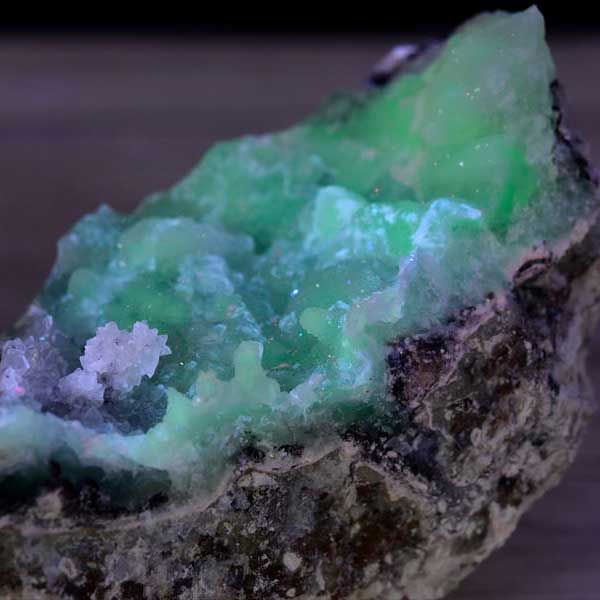 メキシコ・チワワ州　トランカスジオード　Trancas geode　割れてるジオード　チワワジオード　水晶ジオード　浄化　原石　天然石　パワーストーン