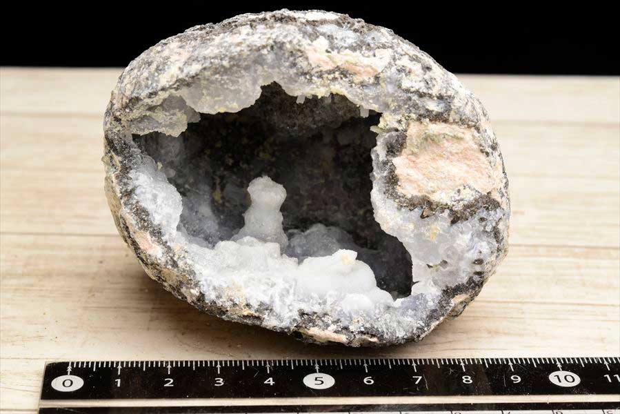 メキシコ・チワワ州　トランカスジオード　Trancas geode　割れてるジオード　チワワジオード　水晶ジオード　浄化　原石　天然石　パワーストーン