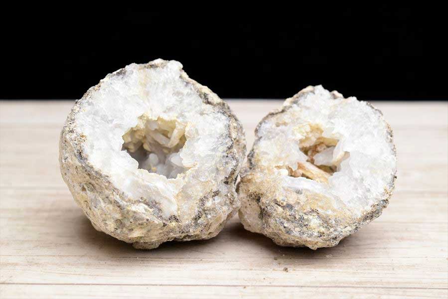 メキシコ・チワワ州　トランカスジオード　Trancas geode　割れてるジオード　チワワジオード　水晶ジオード　浄化　原石　天然石　パワーストーン