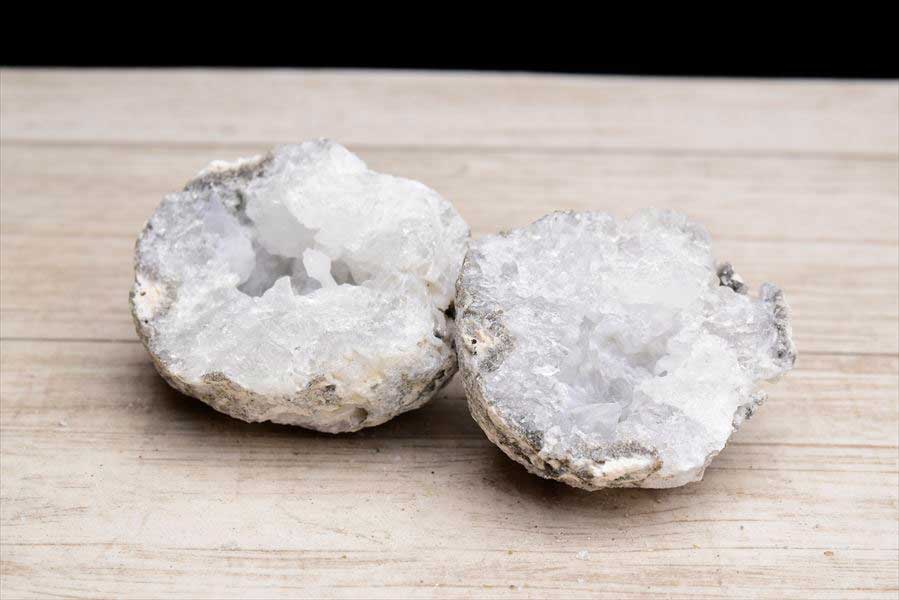 メキシコ・チワワ州　トランカスジオード　Trancas geode　割れてるジオード　チワワジオード　水晶ジオード　浄化　原石　天然石　パワーストーン