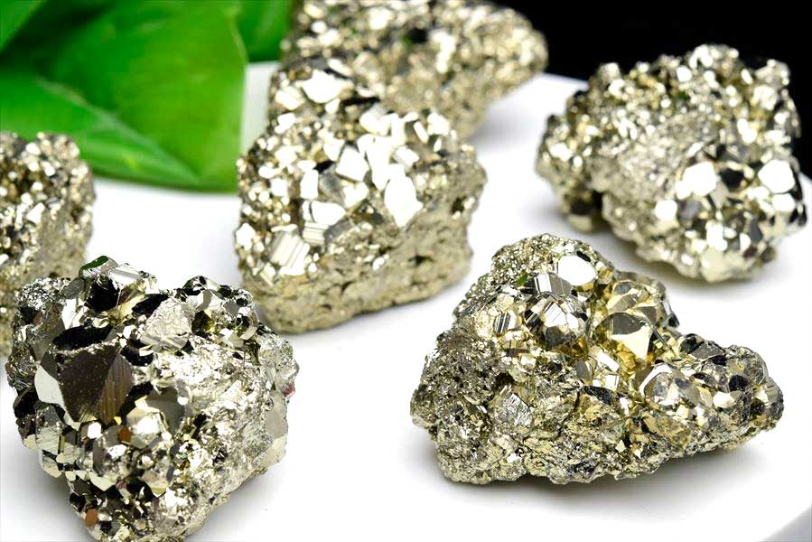 ペルー産　ワンサラ　パイライト　原石　クラスター　黄鉄鉱　Huanzala Huallanca Pyrite　天然石　パワーストーン