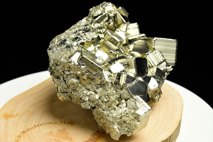 ペルー産　ワンサラ　パイライト　原石　クラスター　立方体結晶　黄鉄鉱　Huanzala Huallanca Pyrite　天然石　パワーストーン