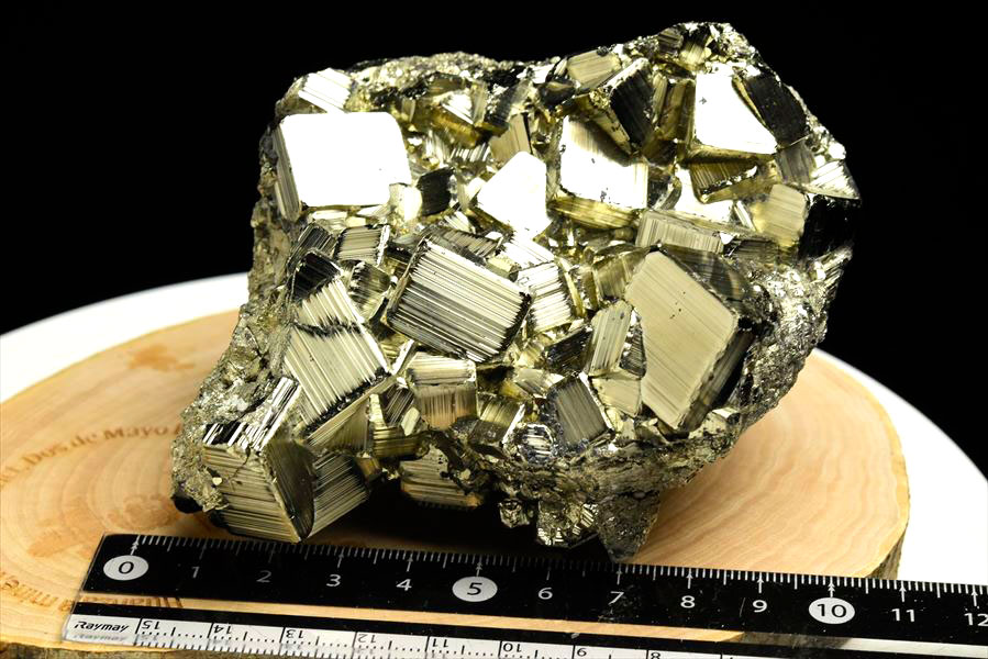 ペルー産　ワンサラ　パイライト　原石　クラスター　立方体結晶　黄鉄鉱　Huanzala Huallanca Pyrite　天然石　パワーストーン