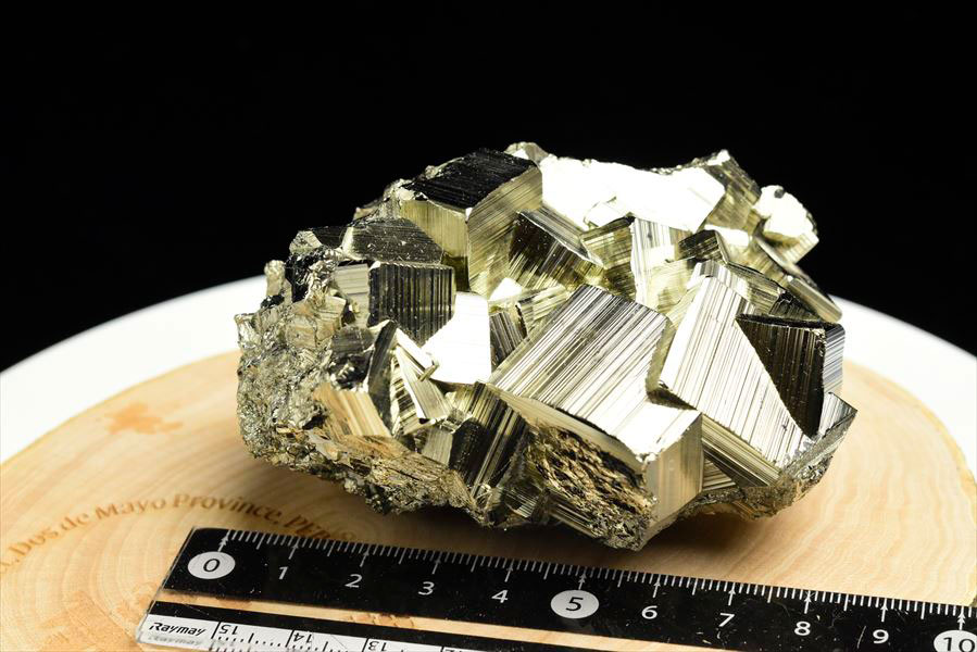 ペルー産　ワンサラ　パイライト　原石　クラスター　立方体結晶　黄鉄鉱　Huanzala Huallanca Pyrite　天然石　パワーストーン